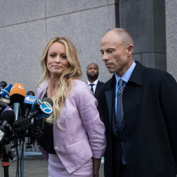 stormy-weather-η-φωνή-της-σεξεργάτριας-268712