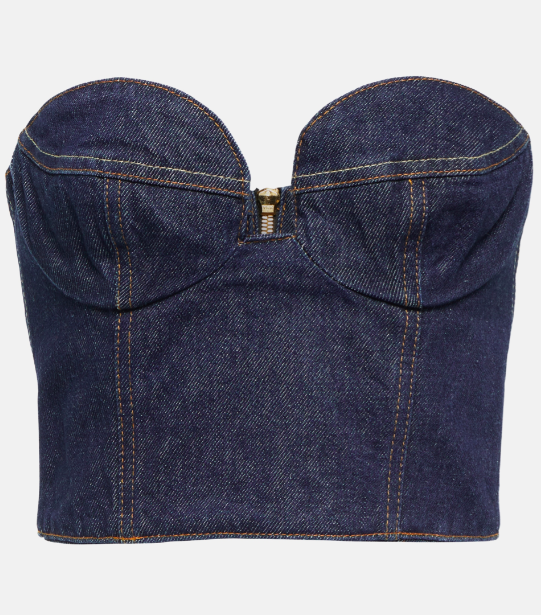 Από το off-shoulder στο halter, αυτα είναι τα necklines που θα φορέσουμε την άνοιξη 2023-4