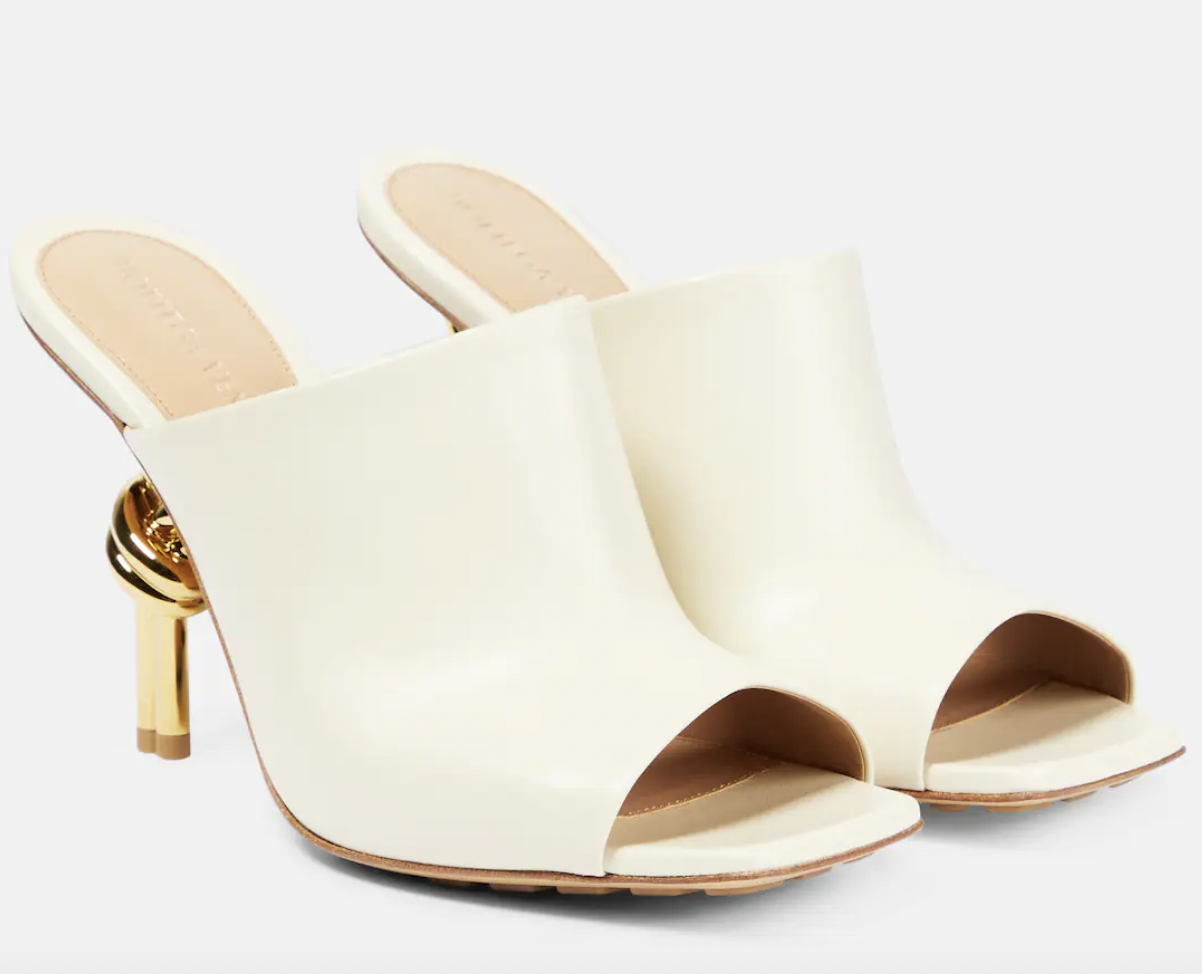Slingbacks: Όλα τα σχέδια που θα κυριαρχήσουν την άνοιξη-καλοκαίρι 2023-4