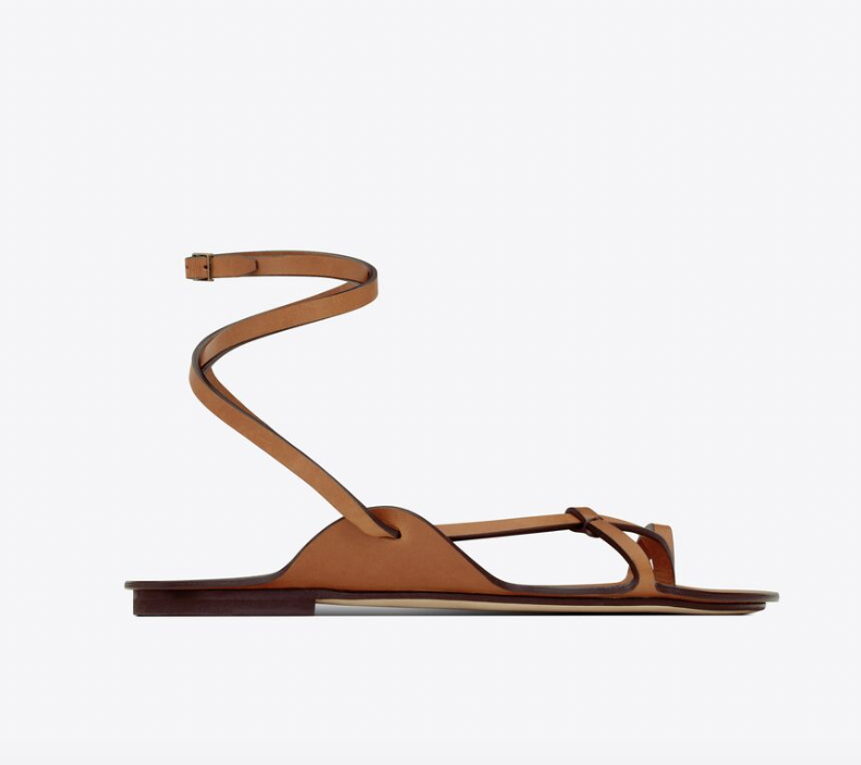 Everyday sandals: Όλα τα στυλ που θα φορέσουμε το καλοκαίρι-8