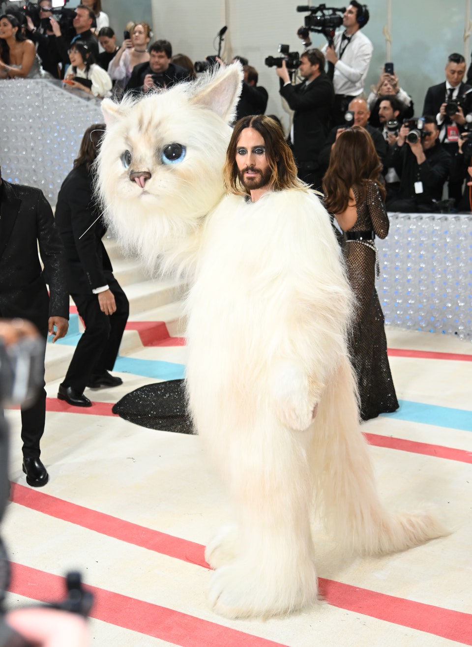 Met Gala 2023: Όλες οι εμφανίσεις στο κόκκινο χαλί-31