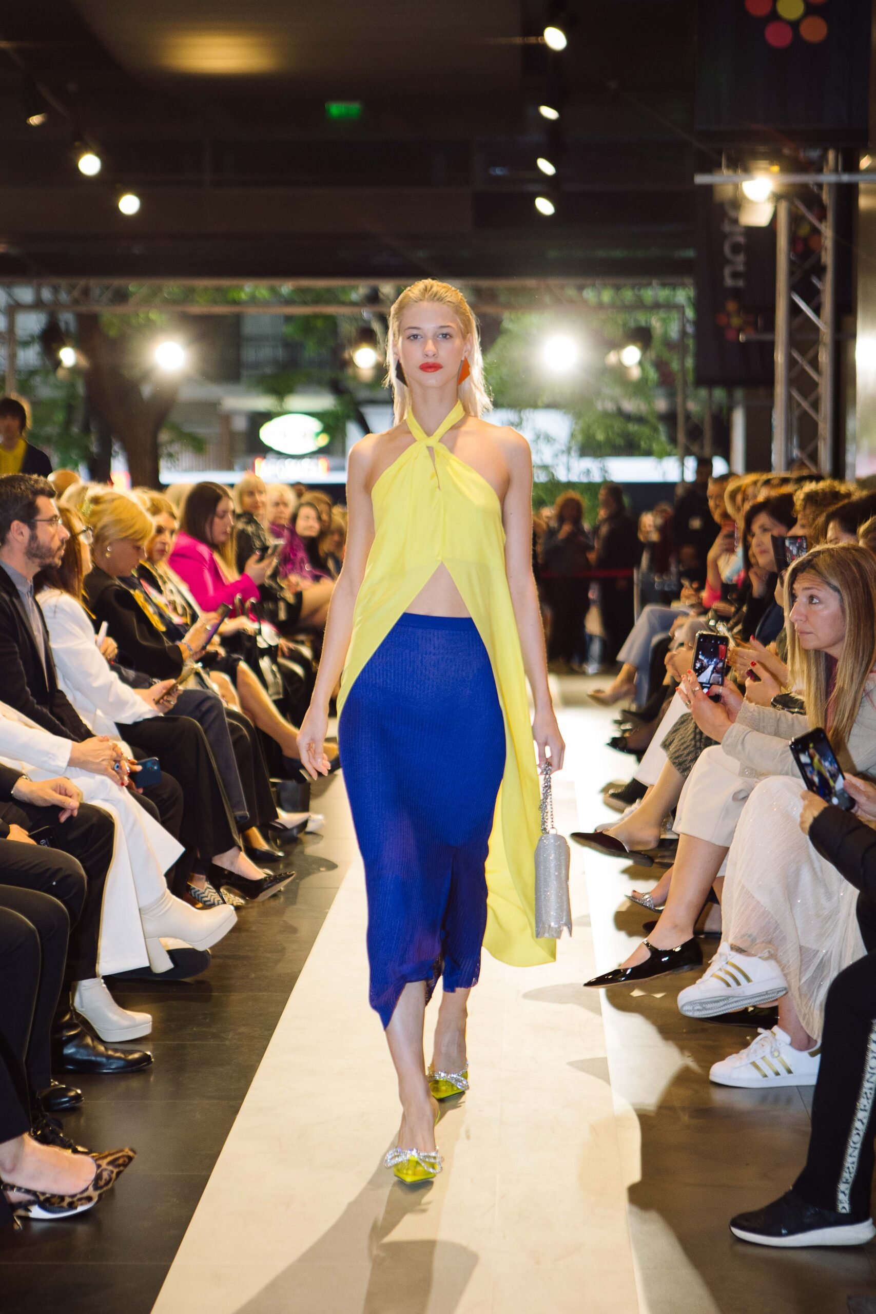 All Things Fashion: Τα notos παρουσίασαν το πιο summer catwalk στην καρδιά της Θεσσαλονίκης-5