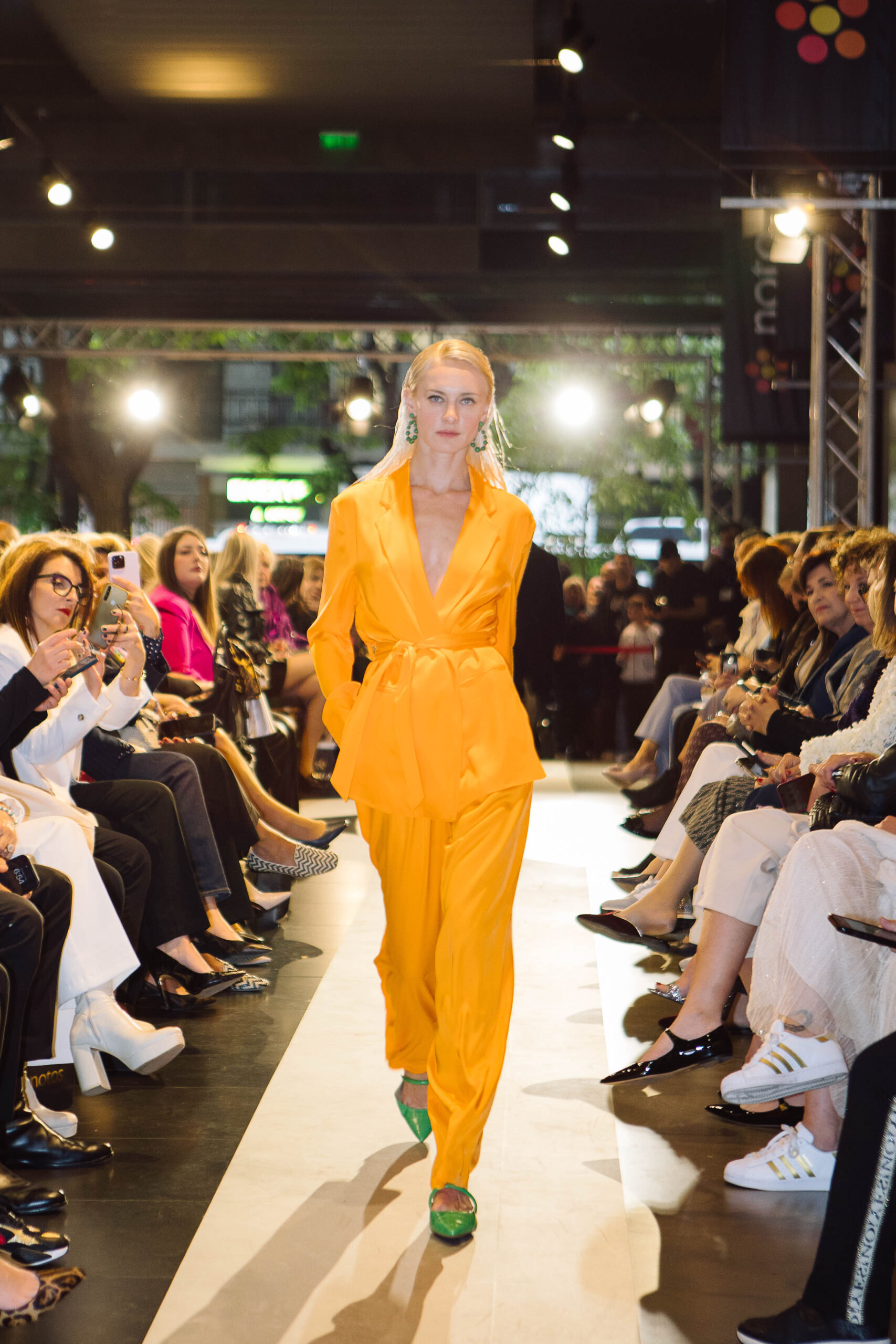 All Things Fashion: Τα notos παρουσίασαν το πιο summer catwalk στην καρδιά της Θεσσαλονίκης-3