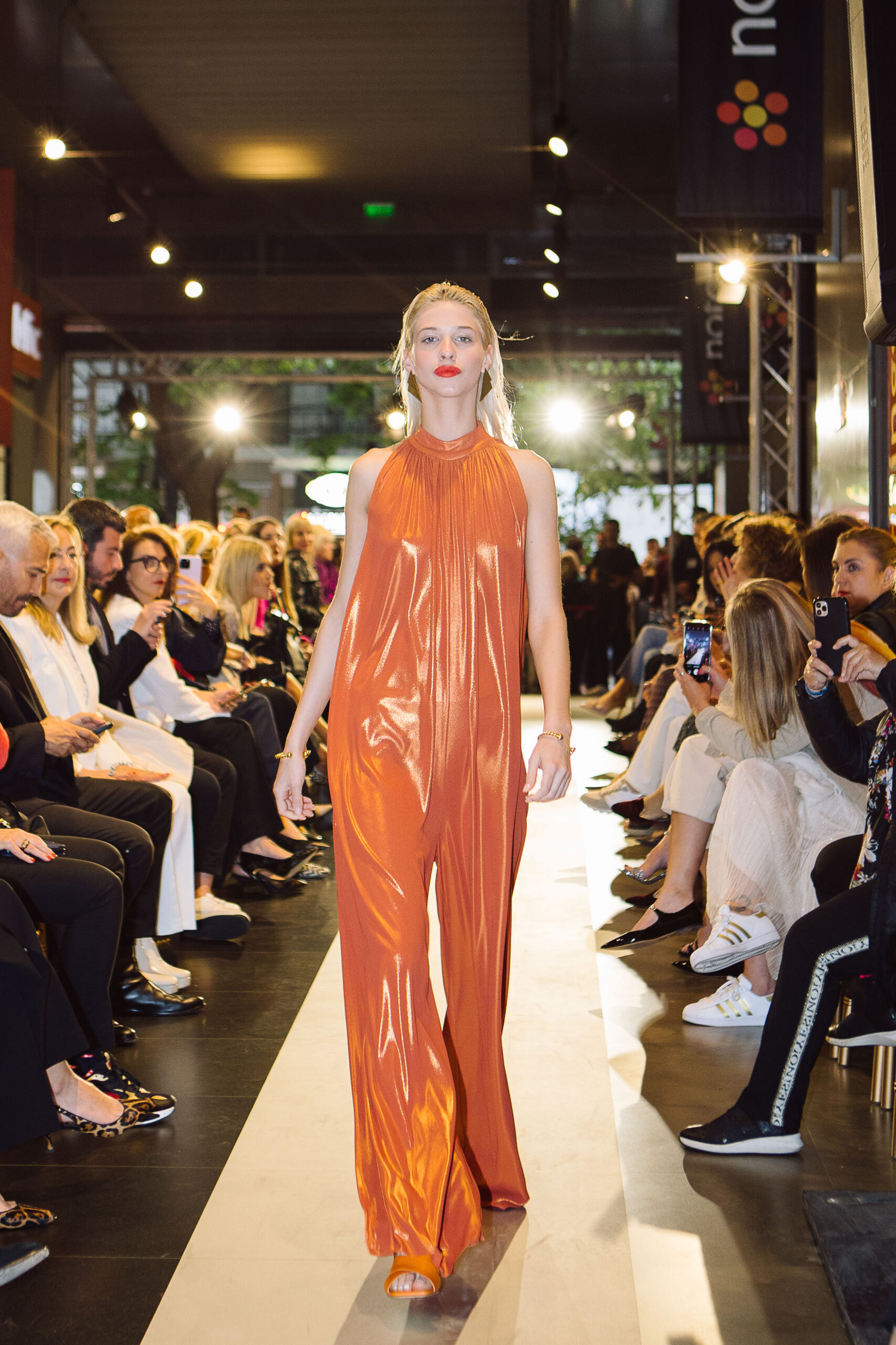 All Things Fashion: Τα notos παρουσίασαν το πιο summer catwalk στην καρδιά της Θεσσαλονίκης-6
