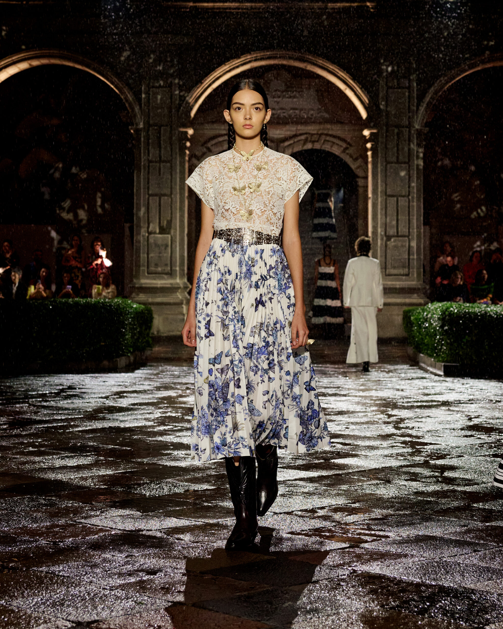 Dior Cruise 2024: Οι συμβολισμοί πίσω από το show που μας ταξίδεψε στο Μεξικό-13