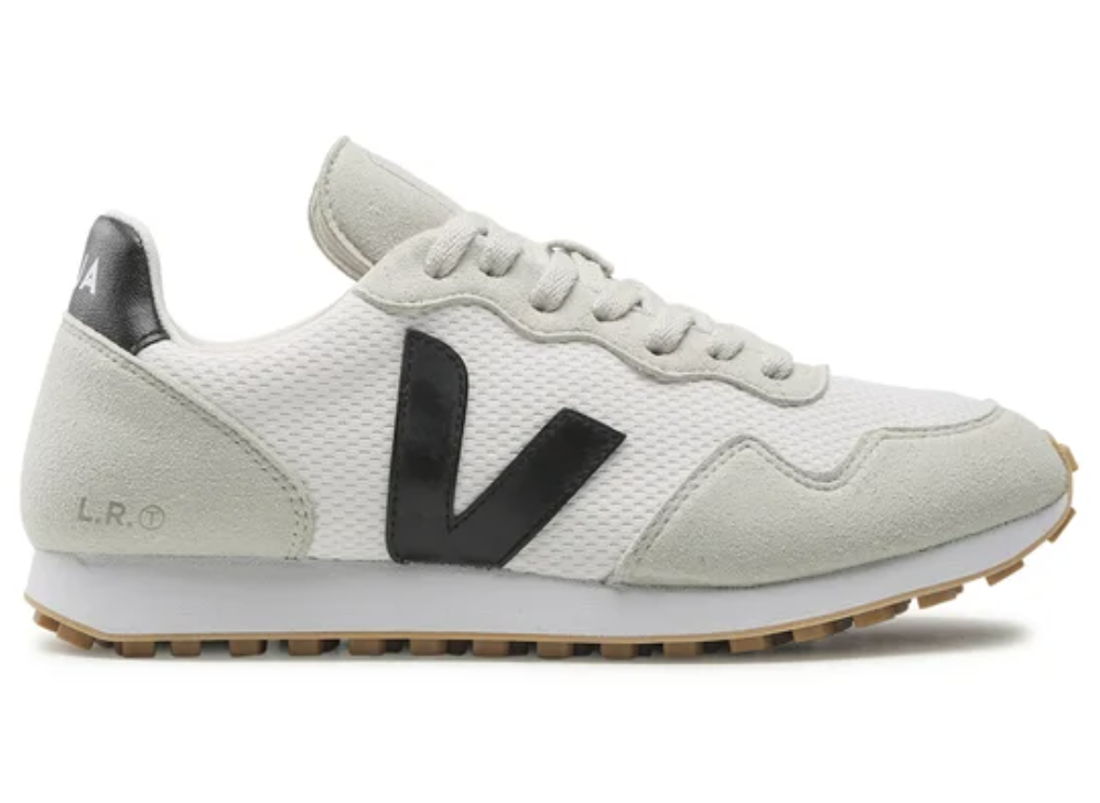 Sneakers με φορέματα: Ο τέλειος συνδυασμός για το καλοκαίρι 2023-15