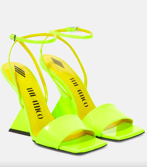 Wedge sandals: 6 πέδιλα που θα κάνουν upgrade στο στιλ μας-3