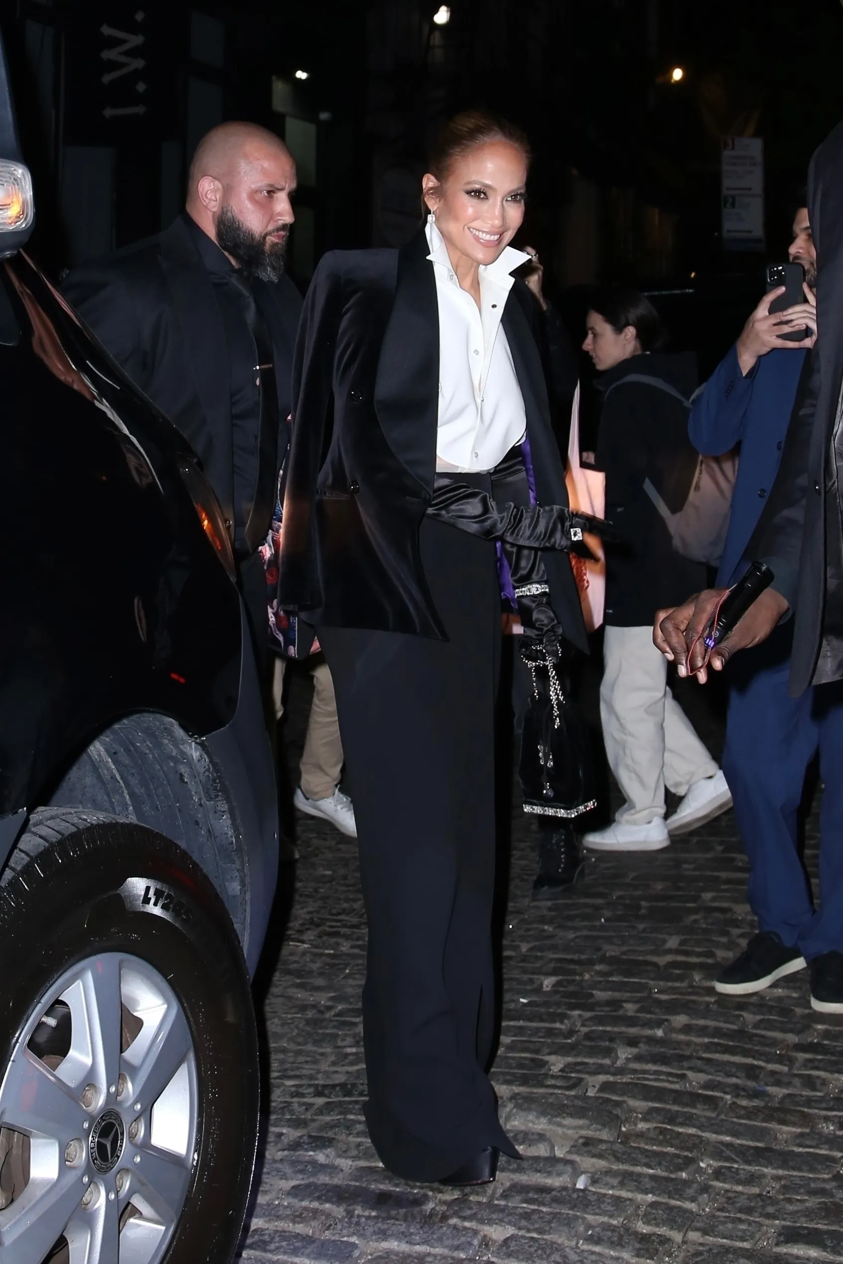 Πέρλες, pants και naked dressing: Τα καλύτερα looks από τα after parties του Met Gala 2023-8