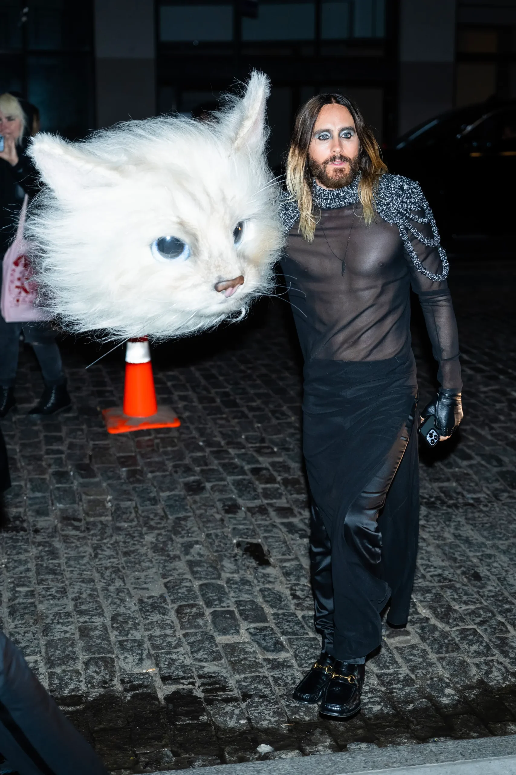 Πέρλες, pants και naked dressing: Τα καλύτερα looks από τα after parties του Met Gala 2023-7