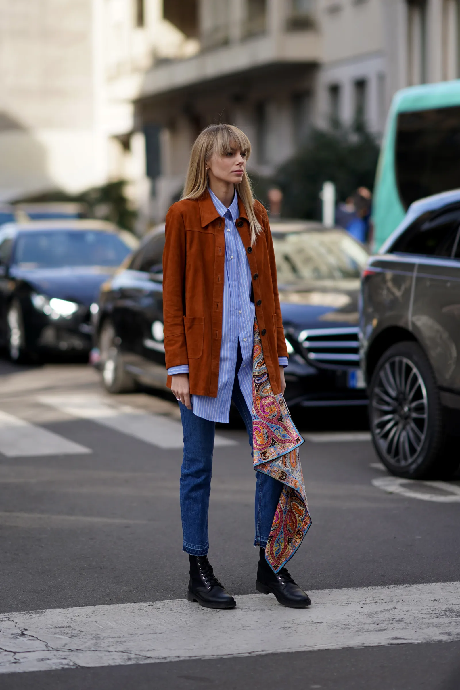 Μαντήλι: 10 fashion ιδέες για να το φορέσετε με απόλυτο στυλ-5