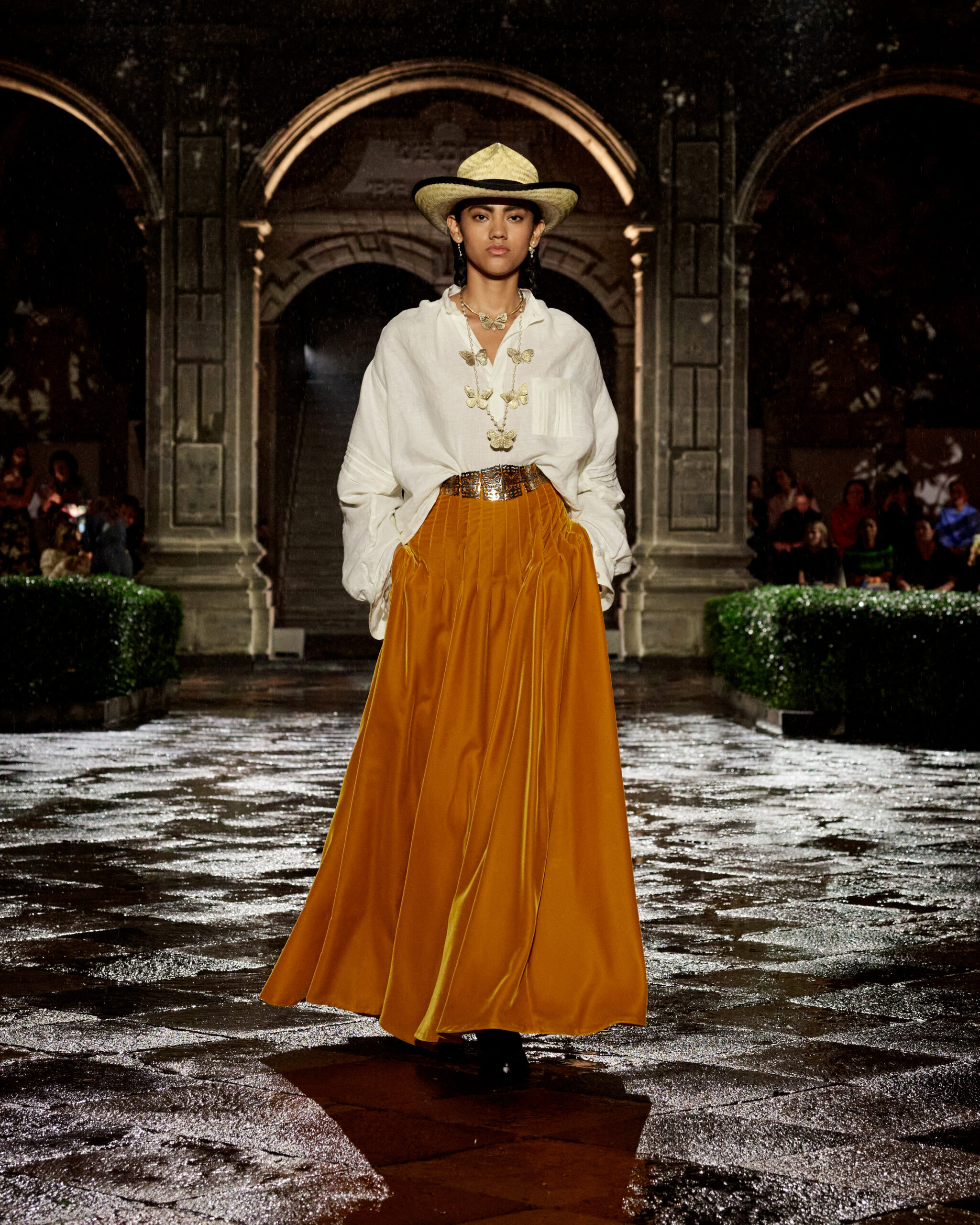 Dior Cruise 2024: Οι συμβολισμοί πίσω από το show που μας ταξίδεψε στο Μεξικό-10