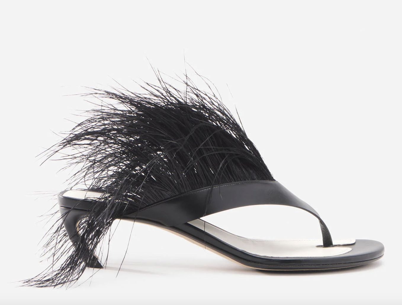 Surprise shoes: Τα παπούτσια που θα δώσουν ένα twist σε όλα τα looks-4