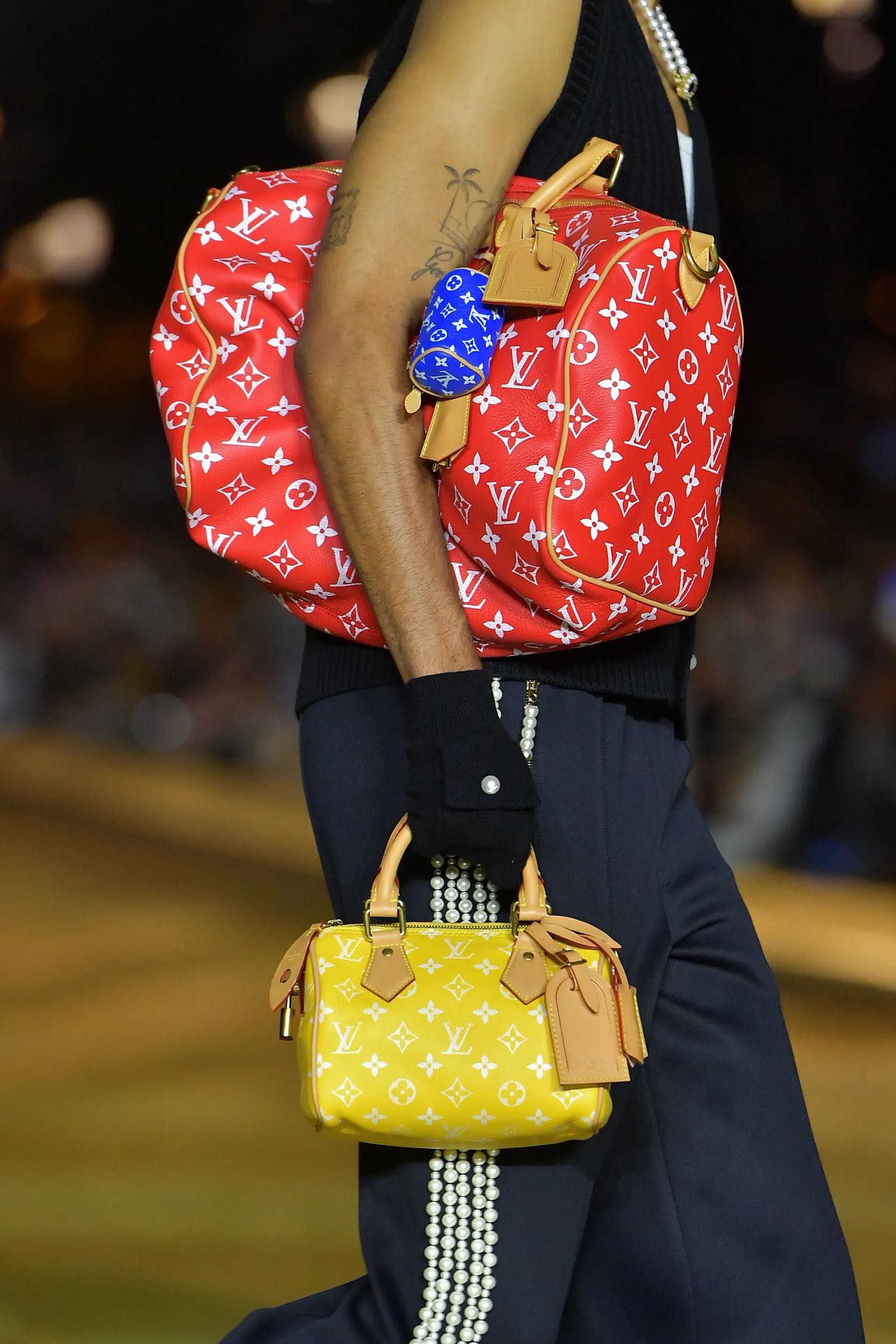 Louis Vuitton Men’s SS24: Όλα τα bag trends από το πρώτο show του Pharrell Williams-1
