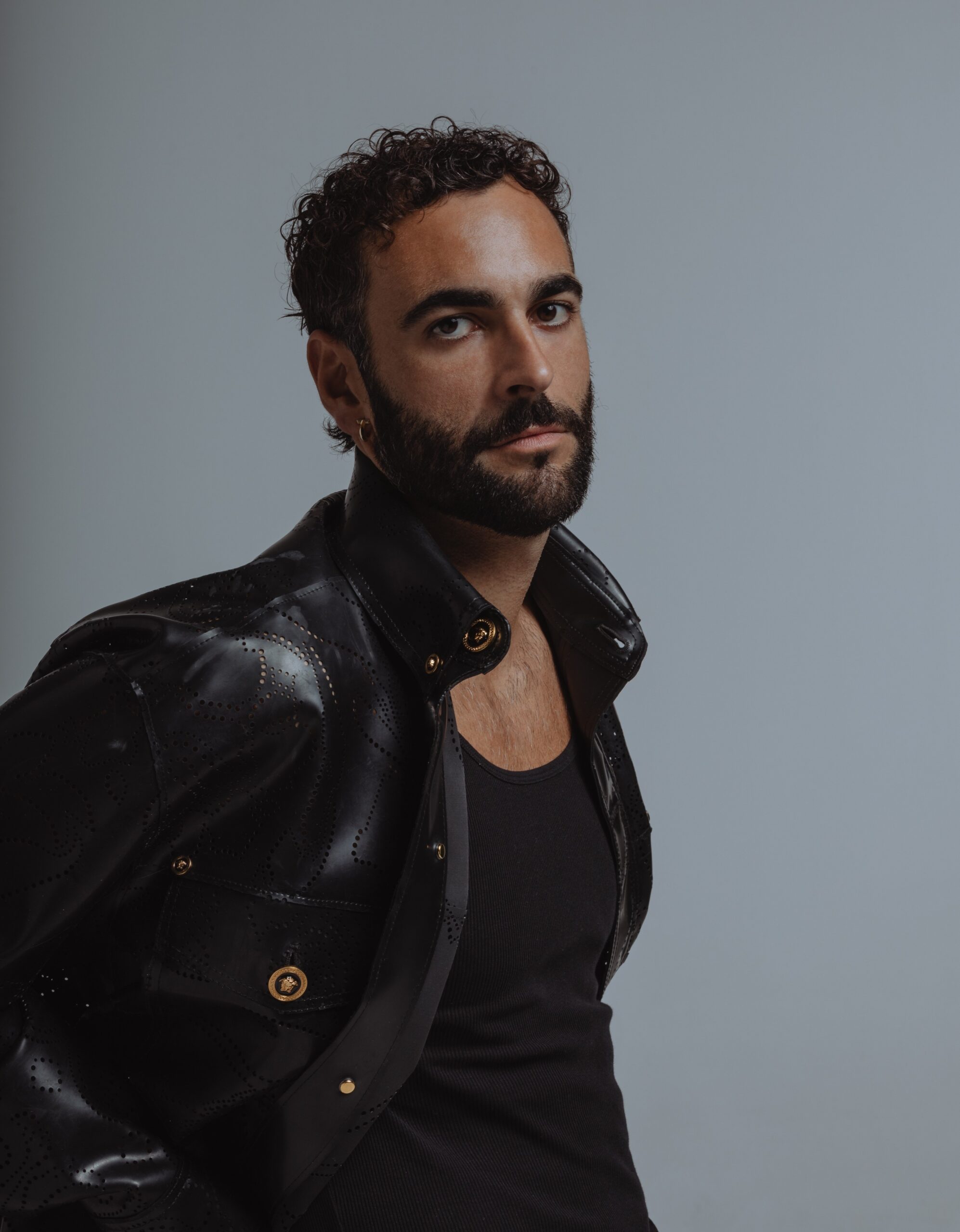 Marco Mengoni: «Είναι σημαντικό να αγαπήσουμε τον εαυτό μας»-1