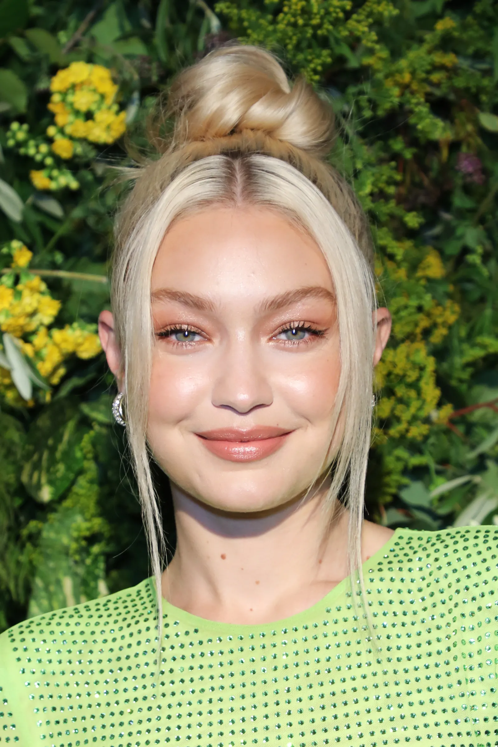 Curtain bangs: Είναι το κούρεμα των celebrities-11