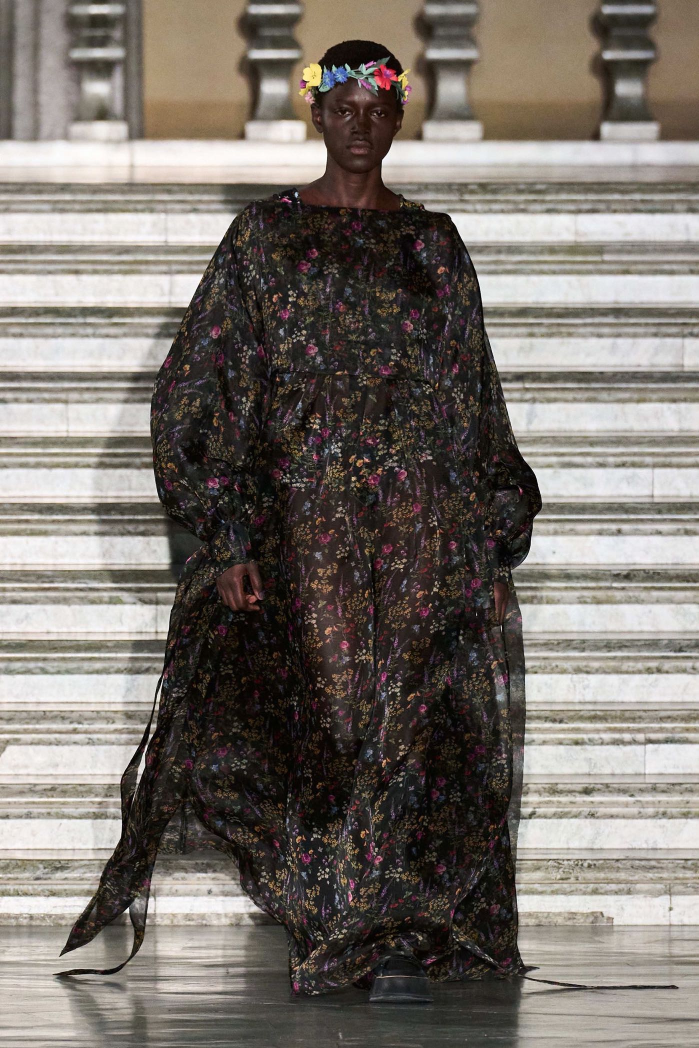 Max Mara Resort 2024: Ένα show εμπνευσμένο από το Midsommar-2