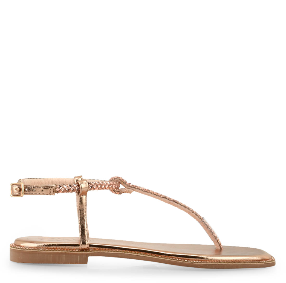 Capri sandals: Τα πιο διαχρονικά και κομψά σανδάλια επιστρέφουν και αυτό το καλοκαίρι-5