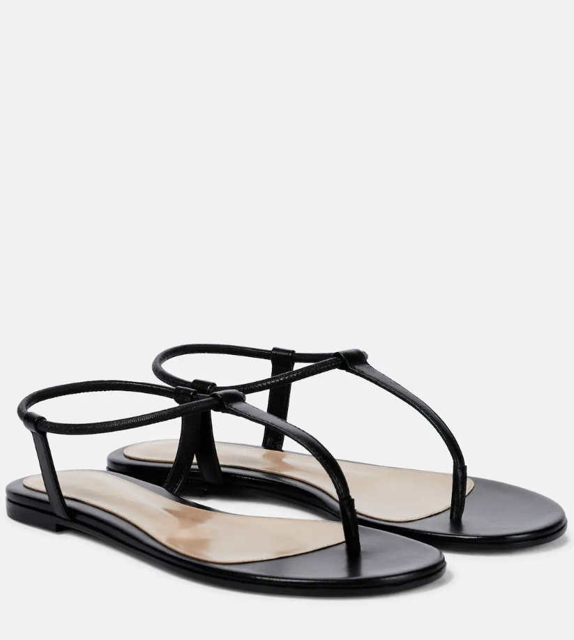 Capri sandals: Τα πιο διαχρονικά και κομψά σανδάλια επιστρέφουν και αυτό το καλοκαίρι-3