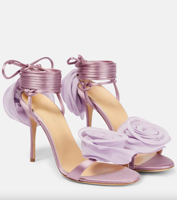 Τα 5 accessory trends που πρέπει να γνωρίζετε για το καλοκαίρι 2023-2