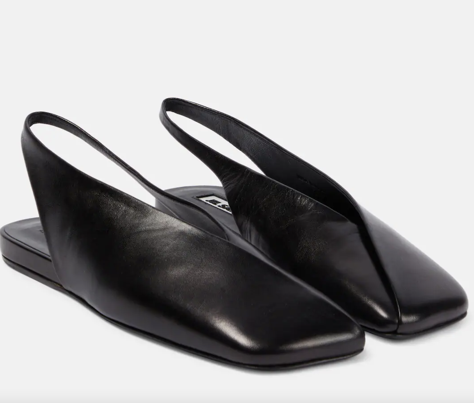 Μαύρα loafers: Πώς θα συνδυάσετε την τάση και το καλοκαίρι;-7