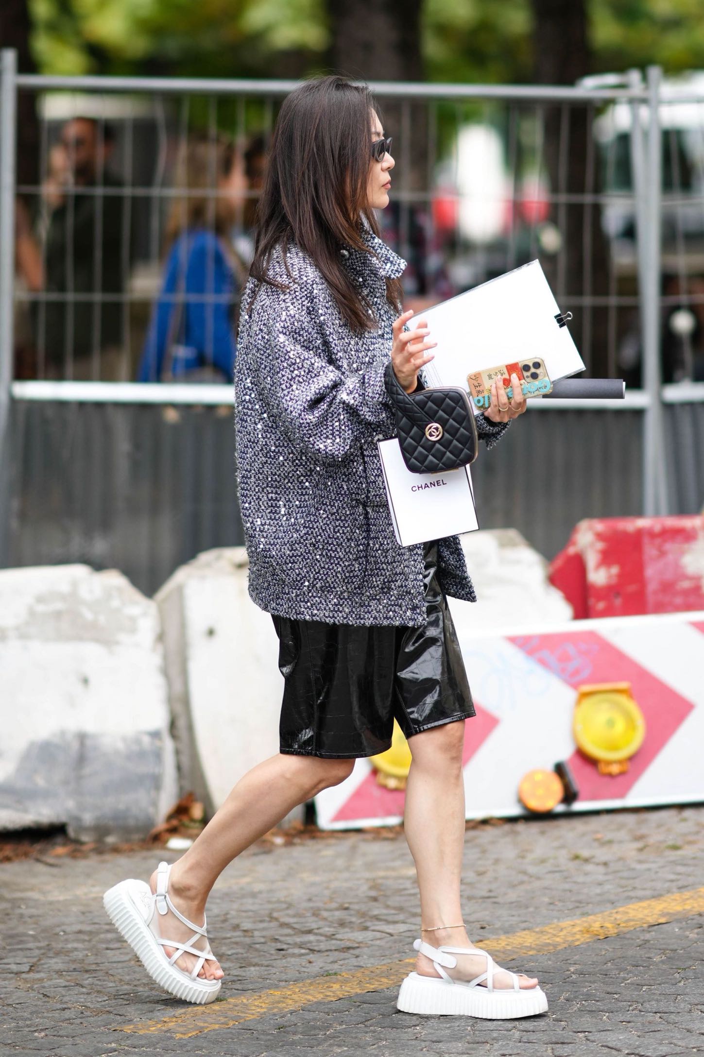 Platform sandals: 5 look που θα δοκιμάσουμε το καλοκαίρι-1