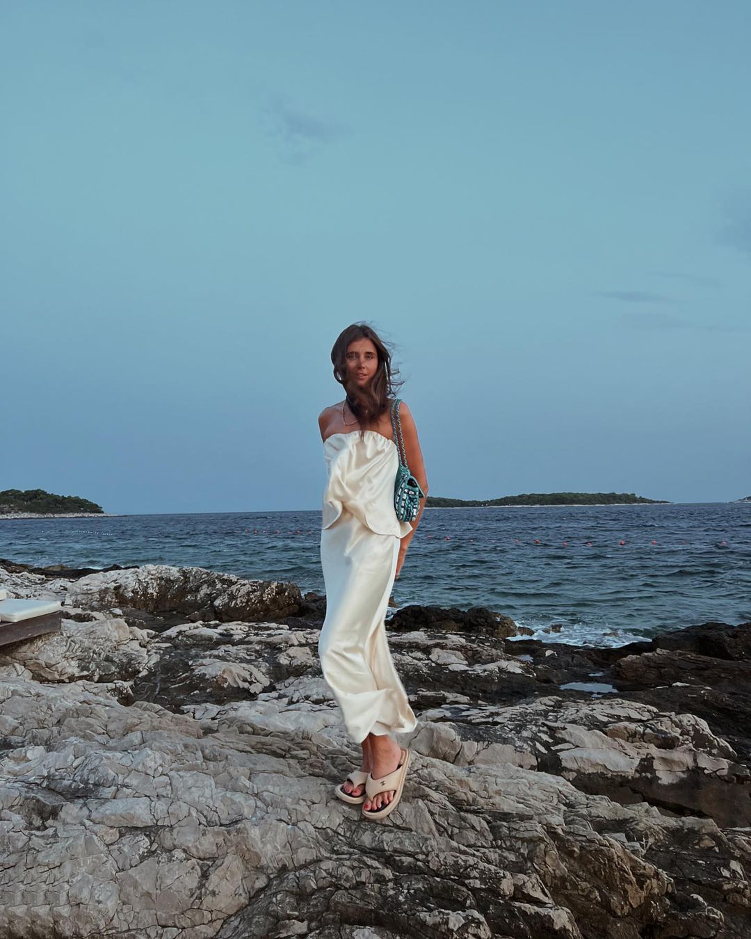 Από το boho στο μίνιμαλ: 8 vacation looks που θα δοκιμάσουμε στις διακοπές-3