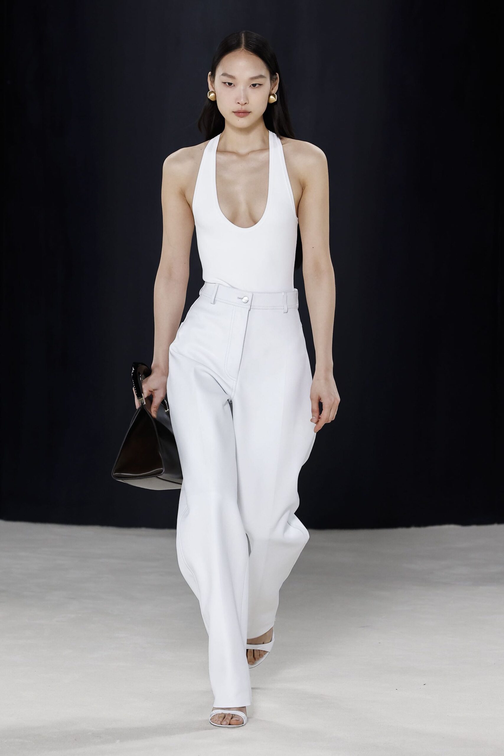 Τα 6 catwalk σύνολα που θα φορέσουν οι Vogue editors το φθινόπωρο-5
