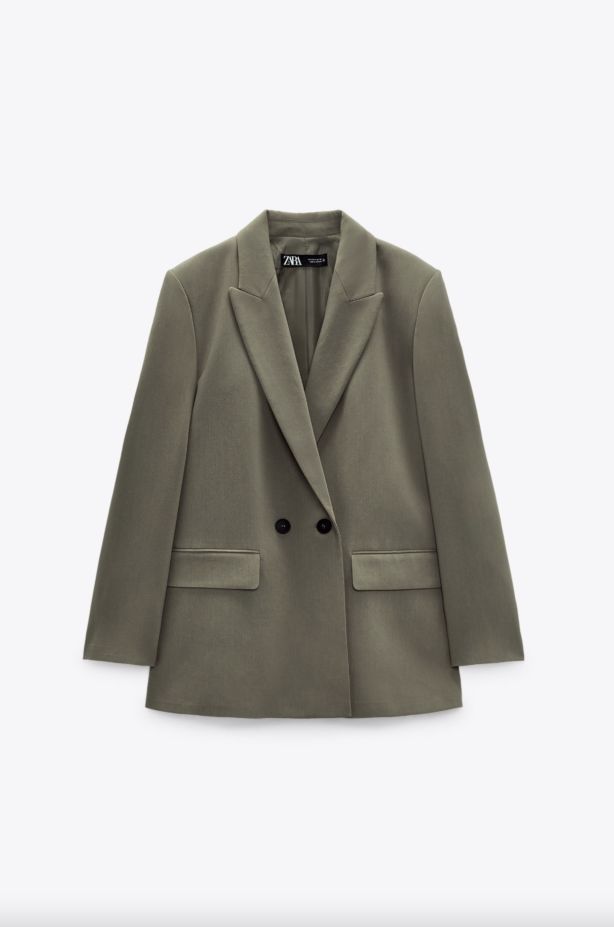 Blazer και ζώνη: To style trick που είδαμε σε Prada και Max Mara-7