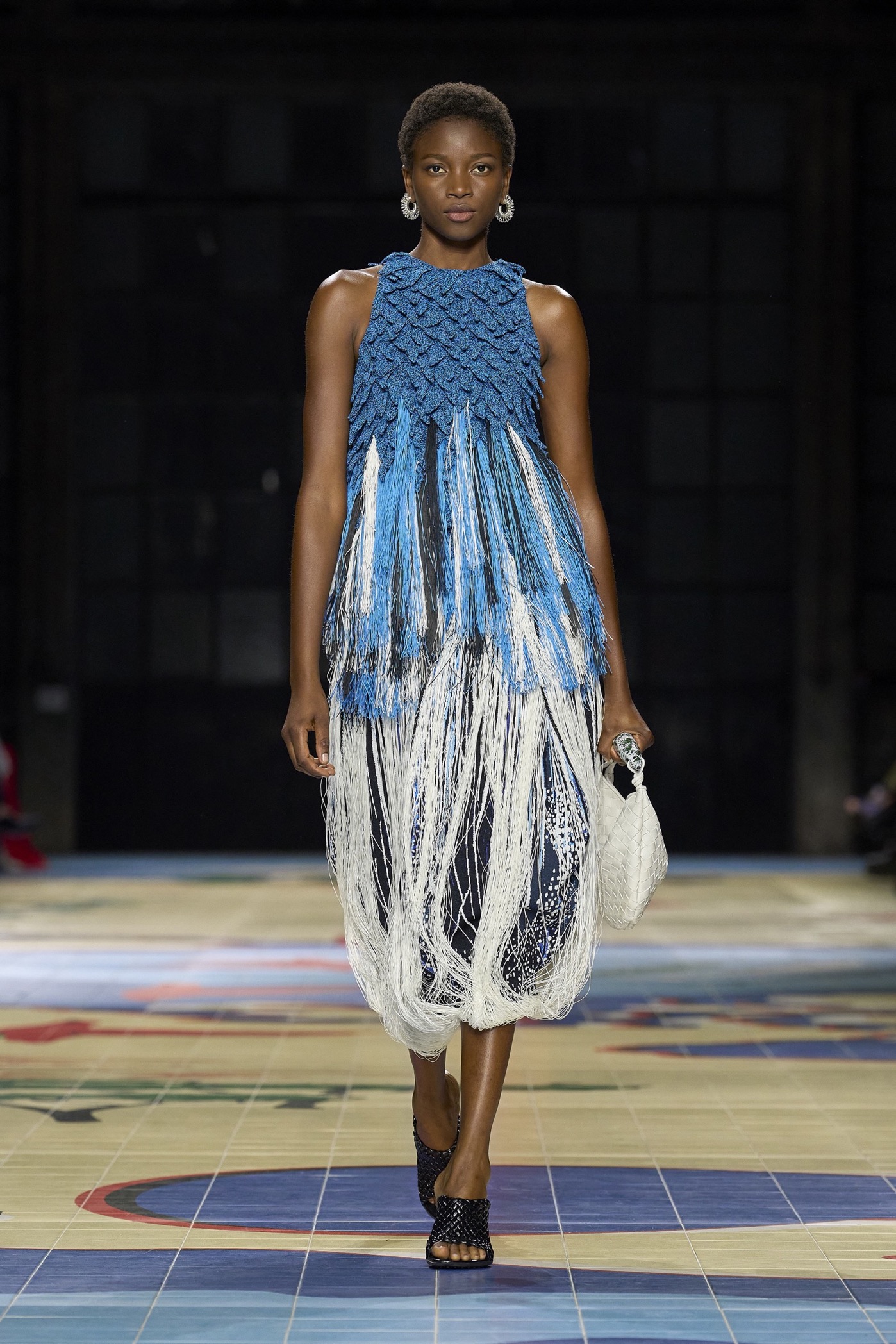Bottega Veneta SS24: Ένα ιδιαίτερο ταξίδι μέσα από τα μάτια του Matthieu Blazy-1