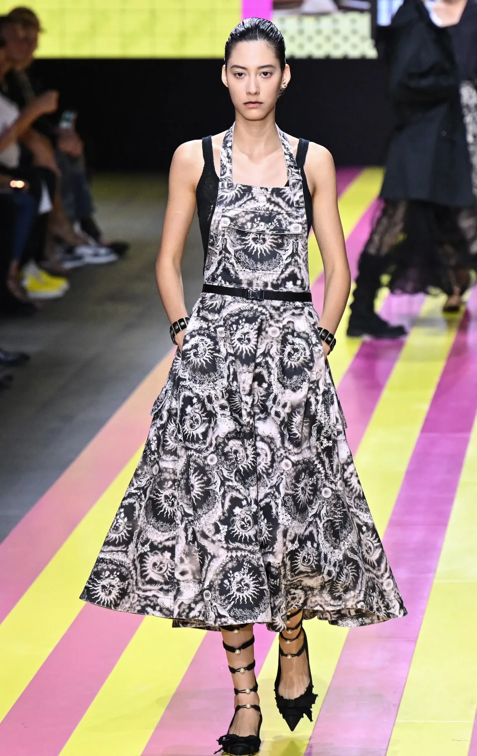 Dior SS24: Τα 5 πράγματα που πρέπει να ξέρετε για το dark show-3