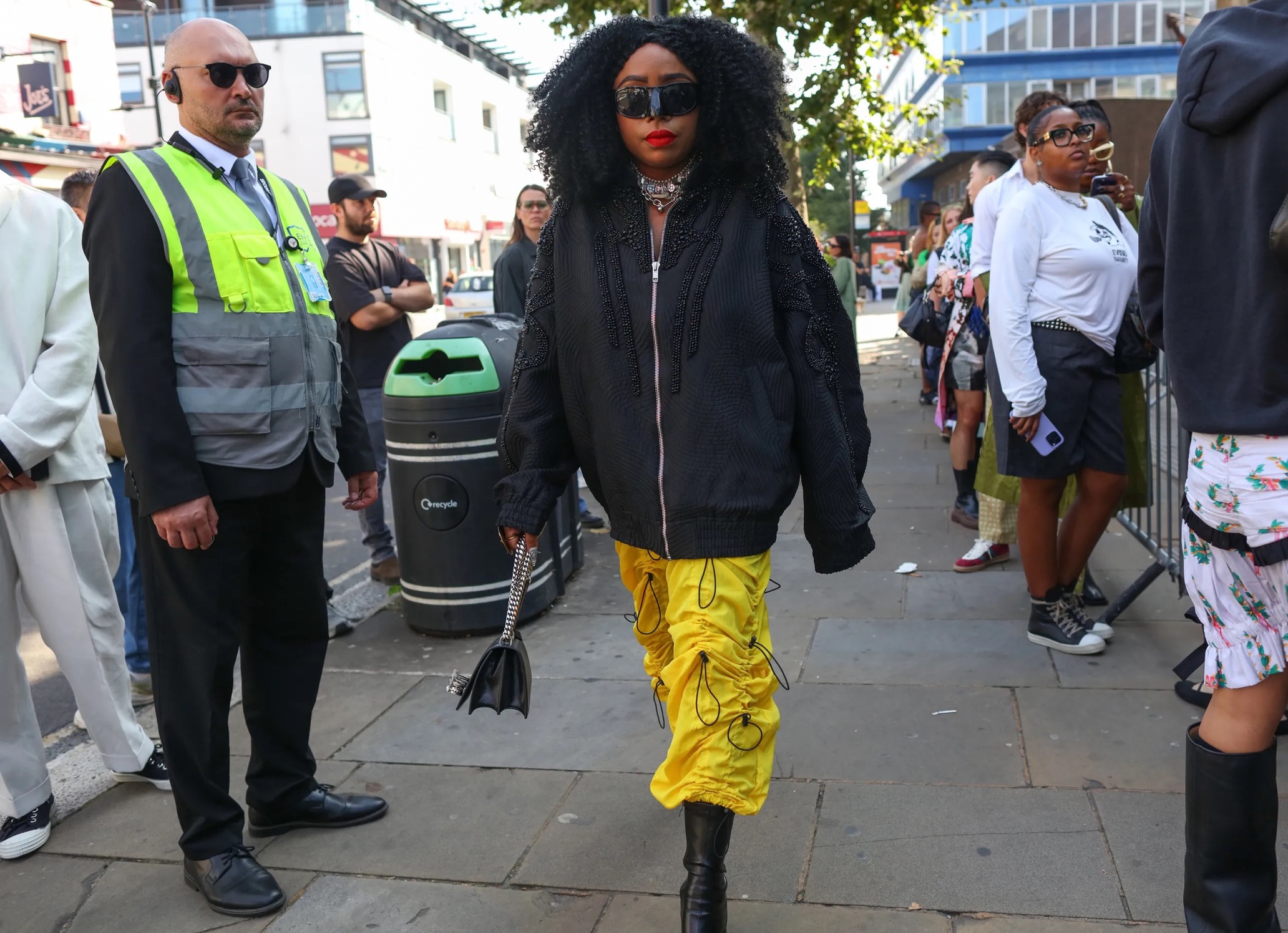 Εβδομάδα Μόδας Λονδίνου: Τα πρώτα street style moments-11