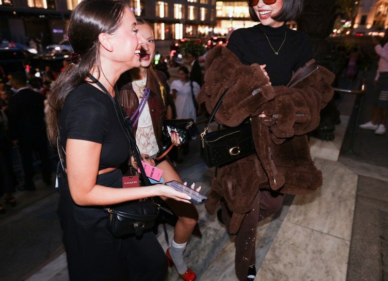 Εβδομάδα Μόδας Νέας Υόρκης: Οι street style moments που ξεχώρισαν-23