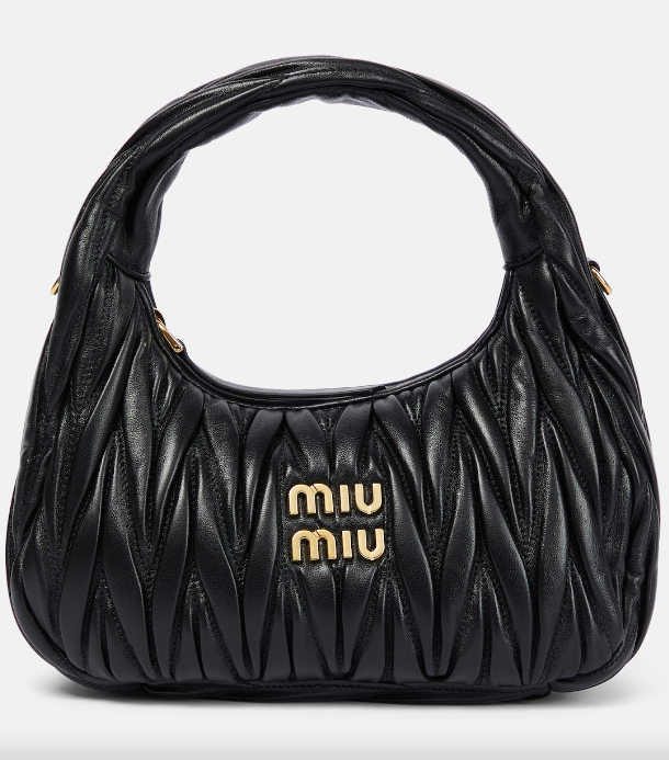 6 μαύρες shoulder bags που θα κρατήσετε non-stop το φθινόπωρο-3