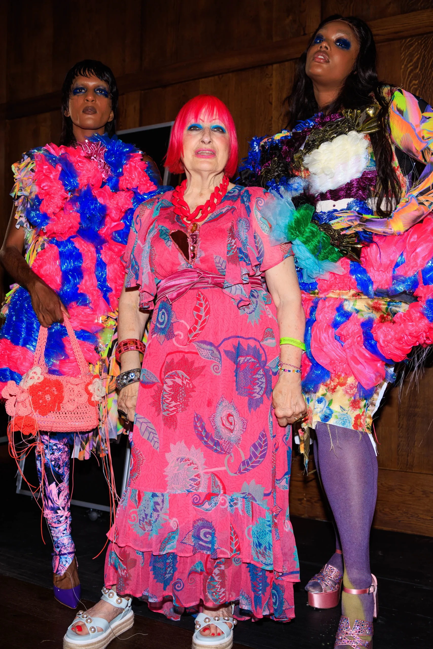 Εβδομάδα Μόδας Λονδίνου SS24: Οι κορυφαίες backstage στιγμές-50