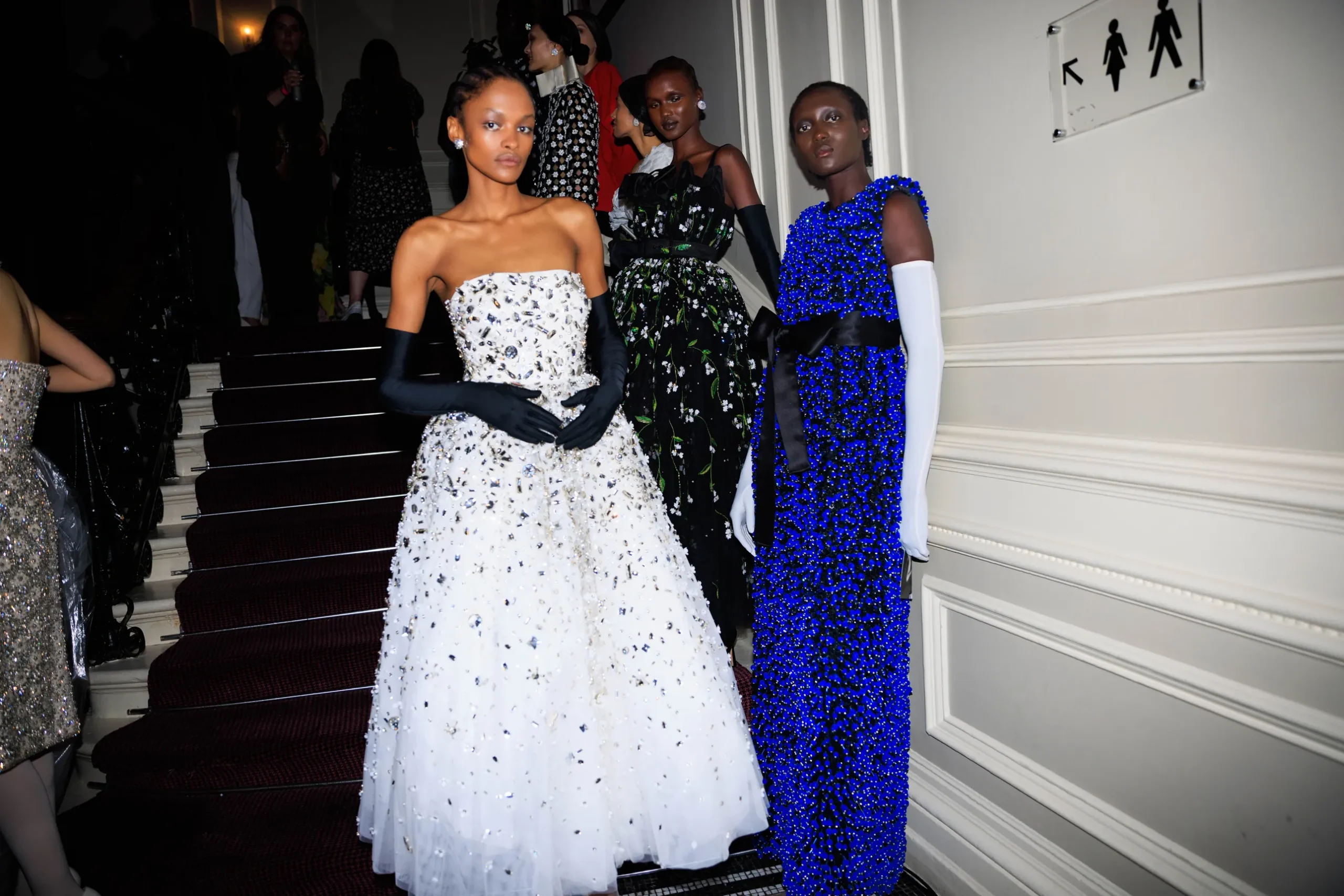 Εβδομάδα Μόδας Λονδίνου SS24: Οι κορυφαίες backstage στιγμές-37