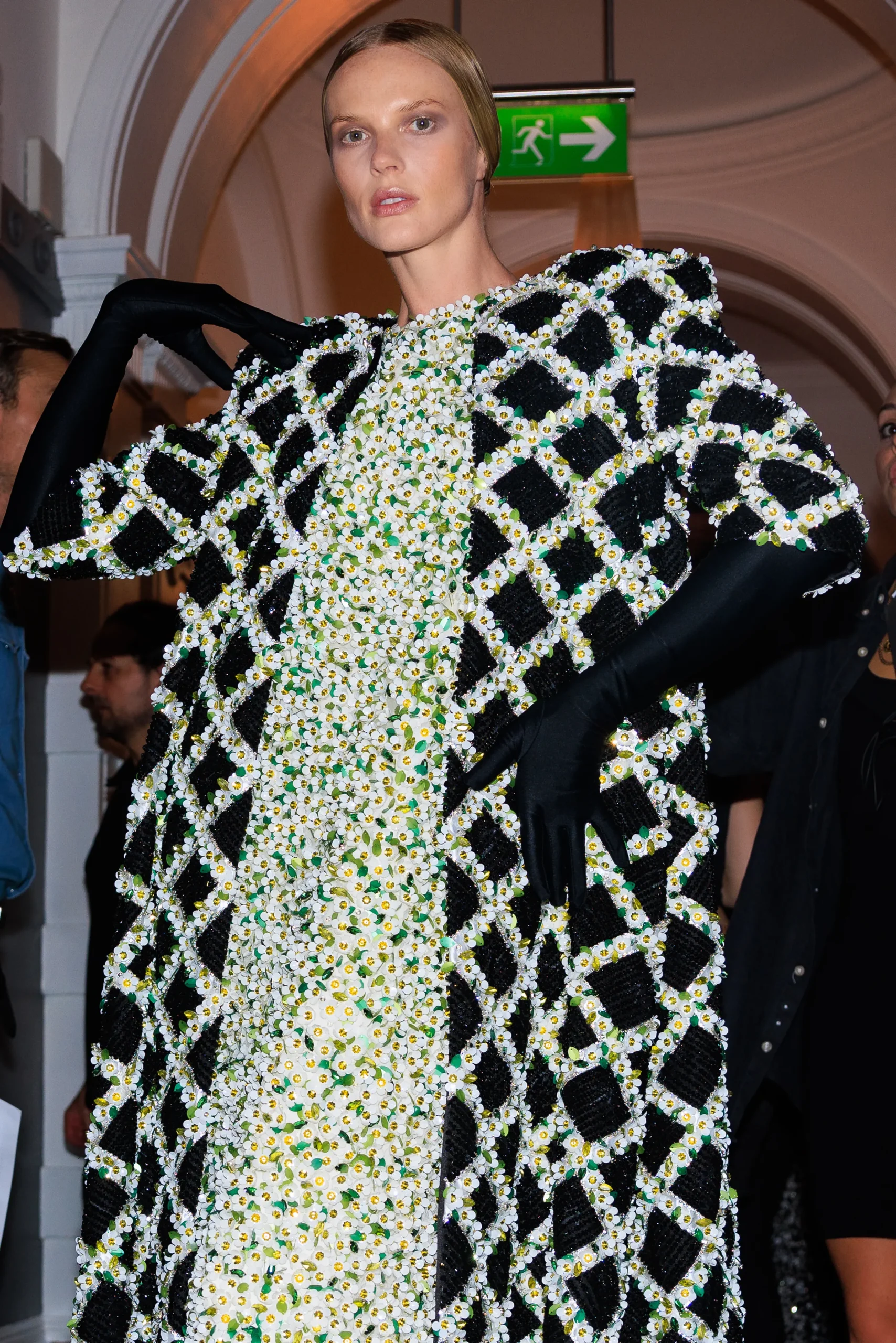 Εβδομάδα Μόδας Λονδίνου SS24: Οι κορυφαίες backstage στιγμές-40