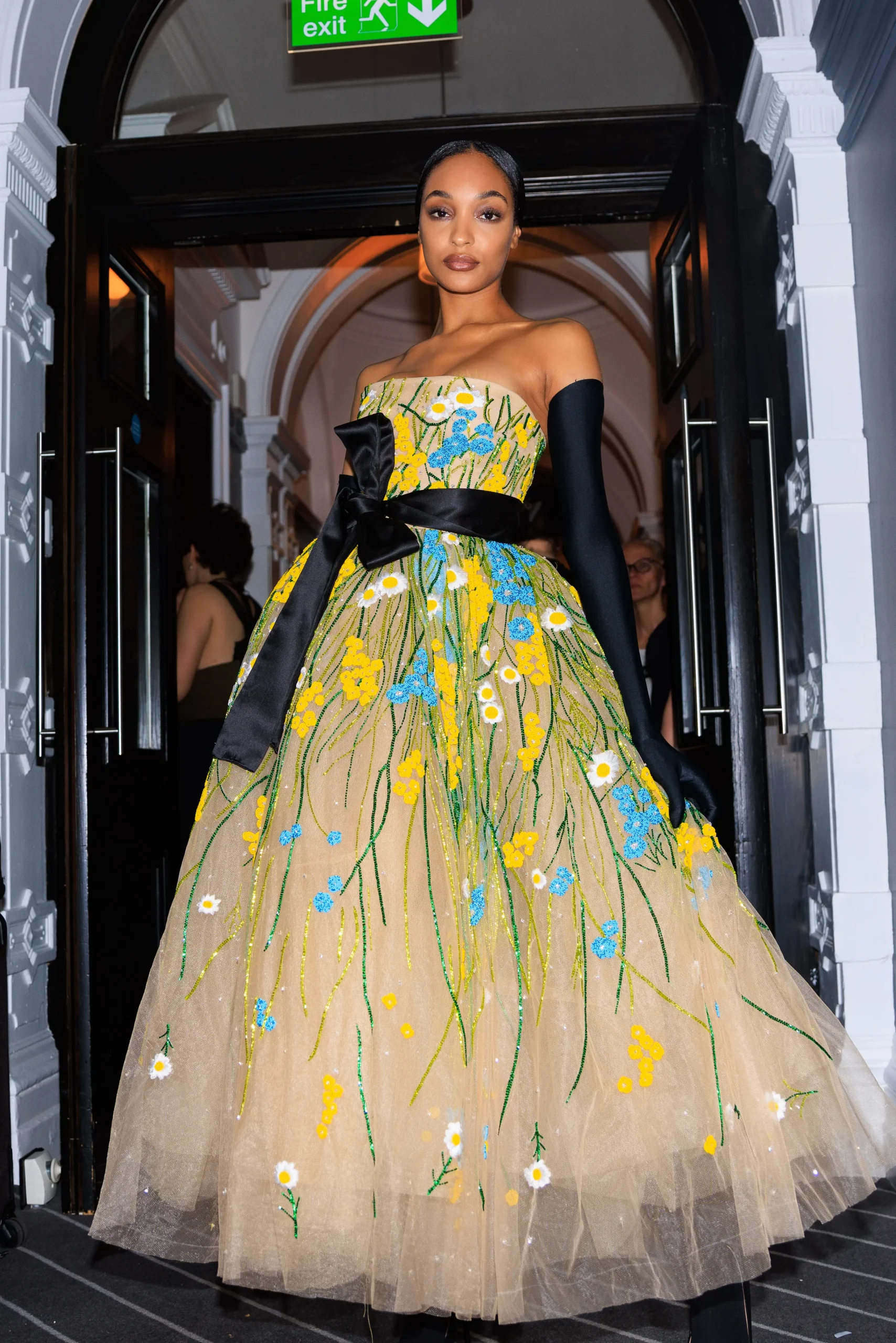 Εβδομάδα Μόδας Λονδίνου SS24: Οι κορυφαίες backstage στιγμές-42