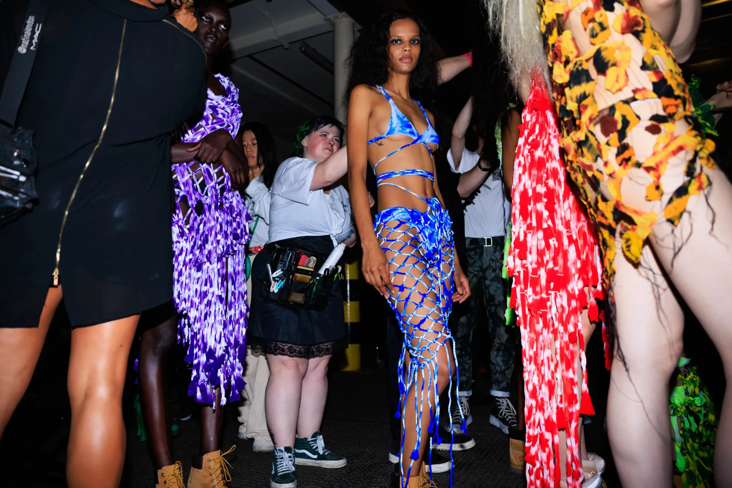 Εβδομάδα Μόδας Λονδίνου SS24: Οι κορυφαίες backstage στιγμές-95