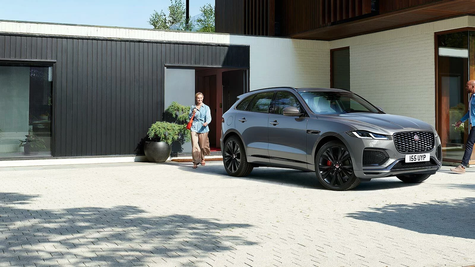 Business look: Τα μυστικά της Vogue για τις πιο stylish μετακινήσεις στην πόλη-1