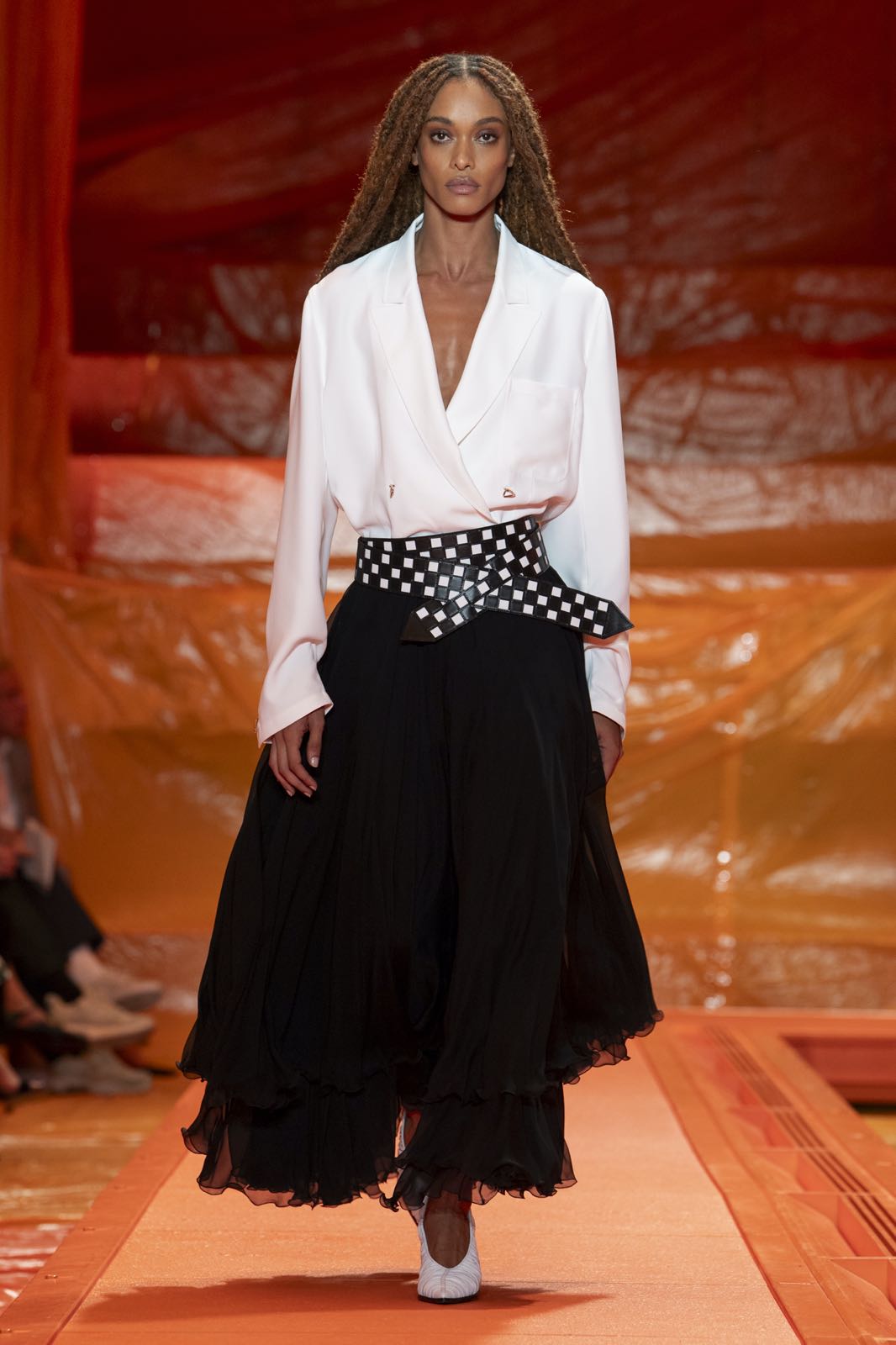 Louis Vuitton SS24: Το πιο περιπετειώδες show του Nicolas Ghesquière-3
