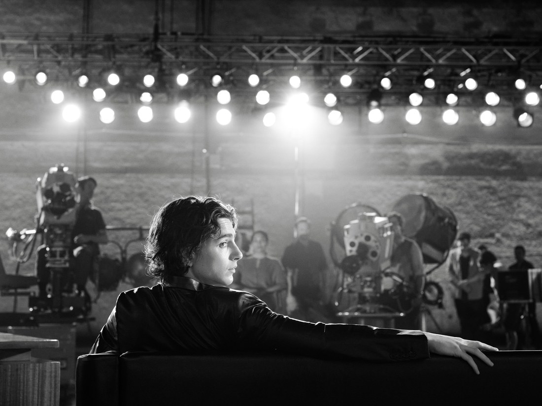 Behind Τhe Scenes από την καμπάνια του αρώματος Bleu De Chanel με τον Timothée Chalamet-11
