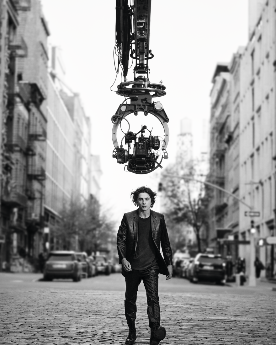 Behind Τhe Scenes από την καμπάνια του αρώματος Bleu De Chanel με τον Timothée Chalamet-10