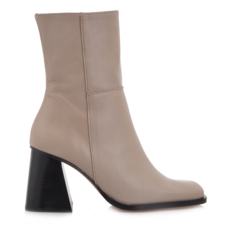 Ankle boots: 7 διαχρονικά στυλ για όσες δεν ακολουθούν τα trends-4