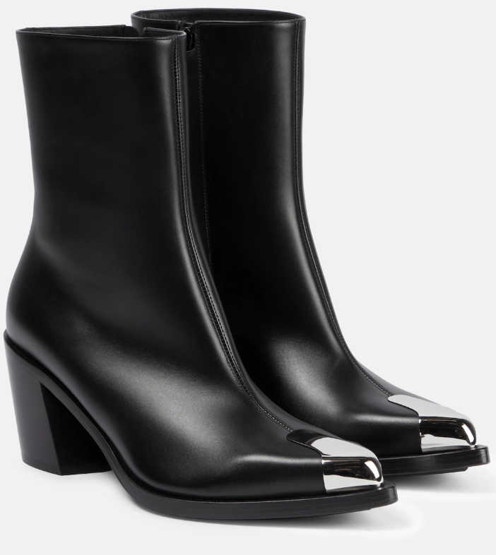 Ankle boots: 7 διαχρονικά στυλ για όσες δεν ακολουθούν τα trends-5