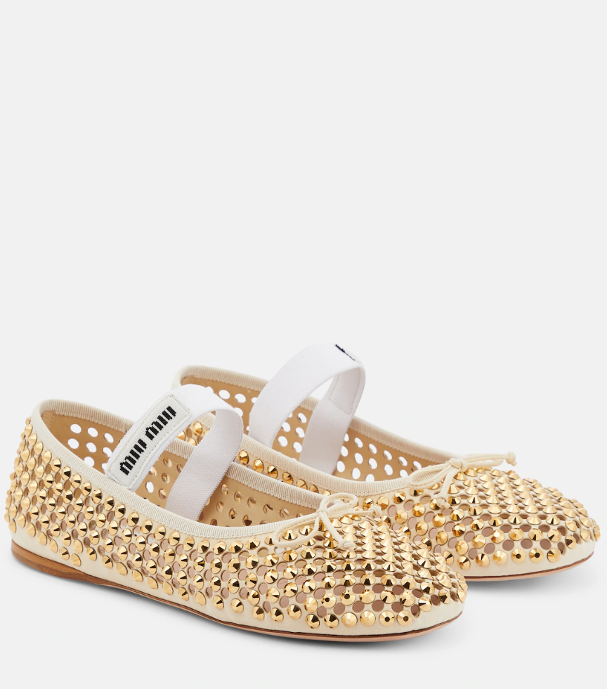 Embellished flat shoes: Είναι η νέα fashion εμμονή-4
