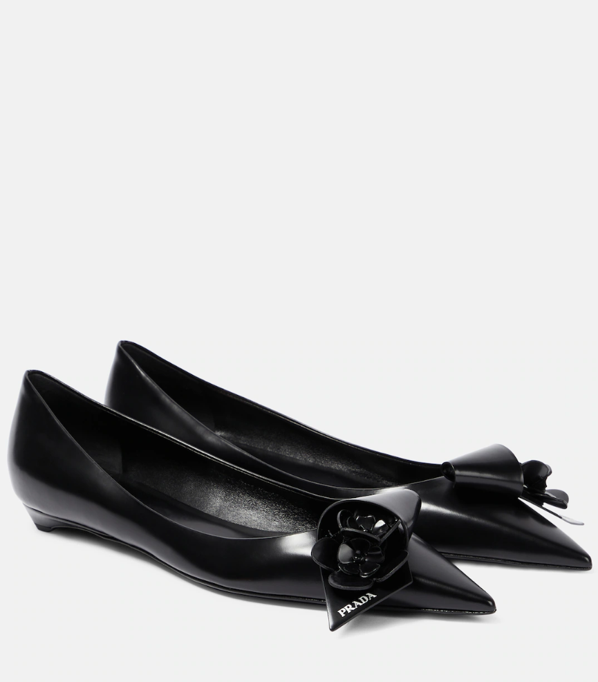 Embellished flat shoes: Είναι η νέα fashion εμμονή-3