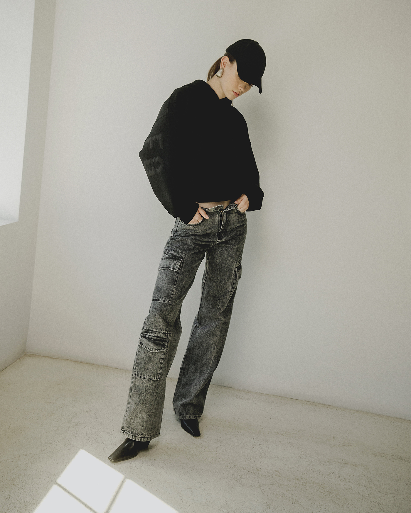Relaxed Cool: H Stefania Frangista χτίζει την γκαρνταρόμπα του φθινοπώρου με νέα essentials-5