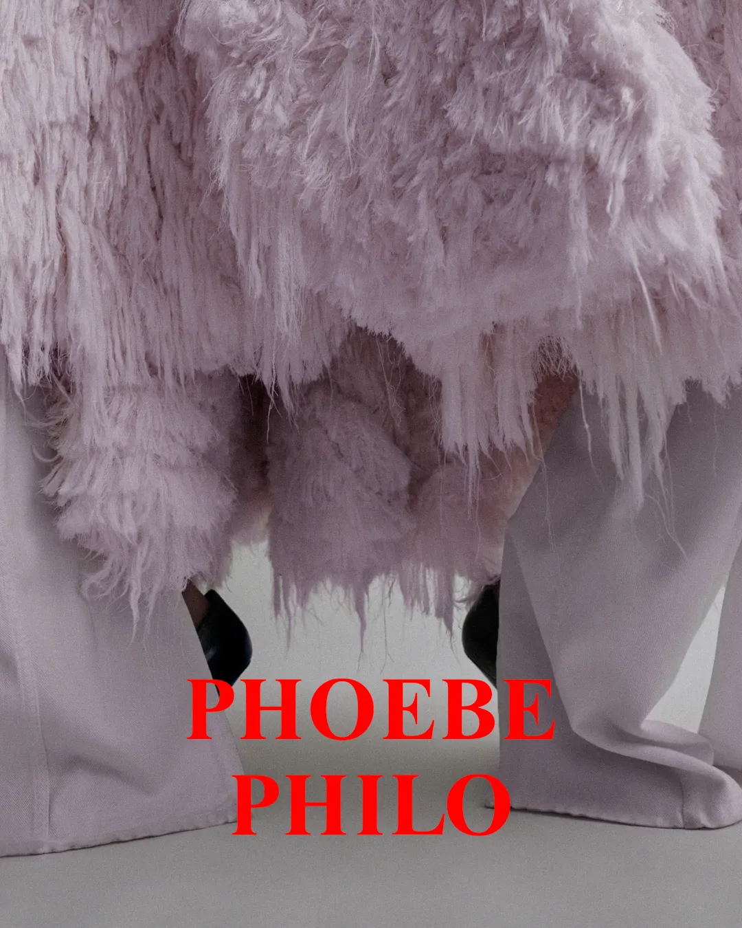 Η συλλογή-ντεμπούτο της Phoebe Philo είναι επιτέλους εδώ-36