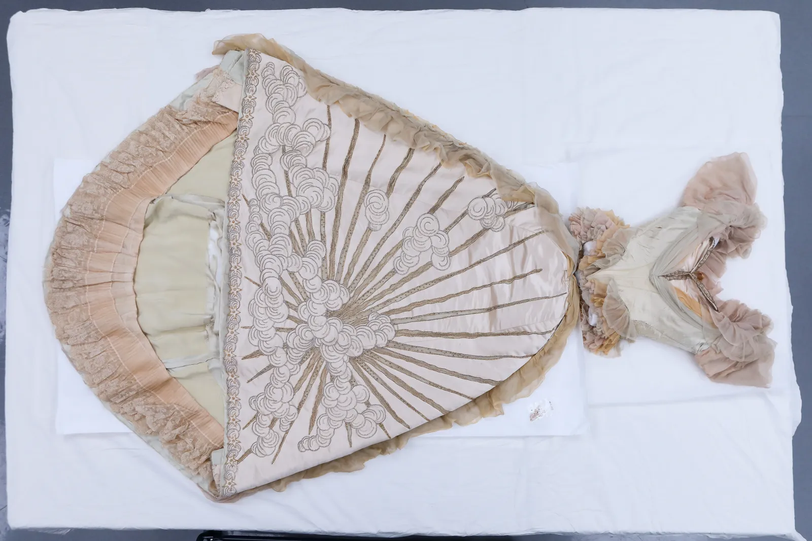 “Sleeping Beauties: Reawakening Fashion” είναι η έκθεση του Costume Institute για την Άνοιξη 2024-3