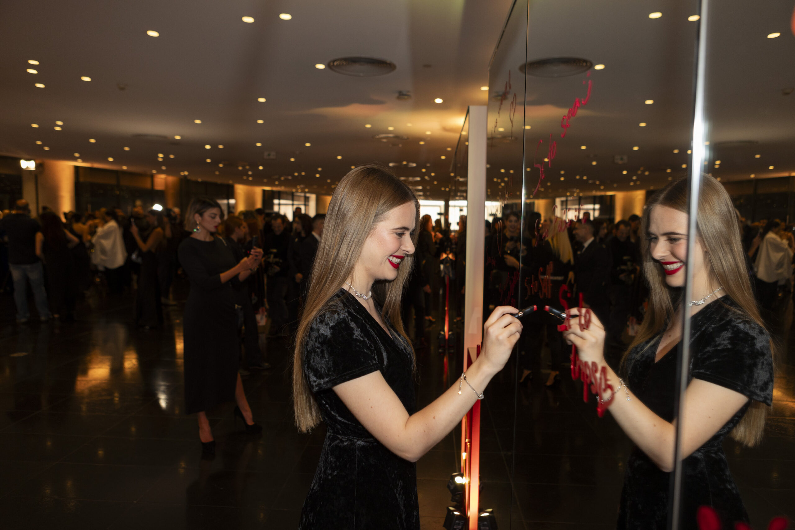 Giorgio Armani Beauty x Vogue Greece: Οι exclusive στιγμές από το luxury Black Tie party για τα 10 χρόνια Sì-15